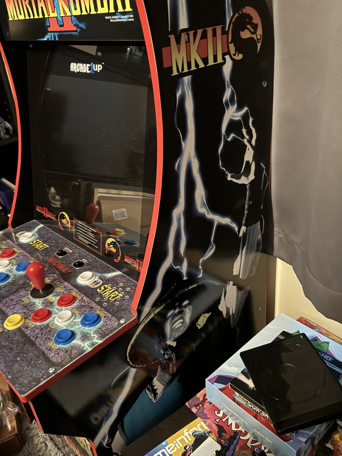Mortal Kombat II ARCADE 1UP Cabinet Prebuilt
