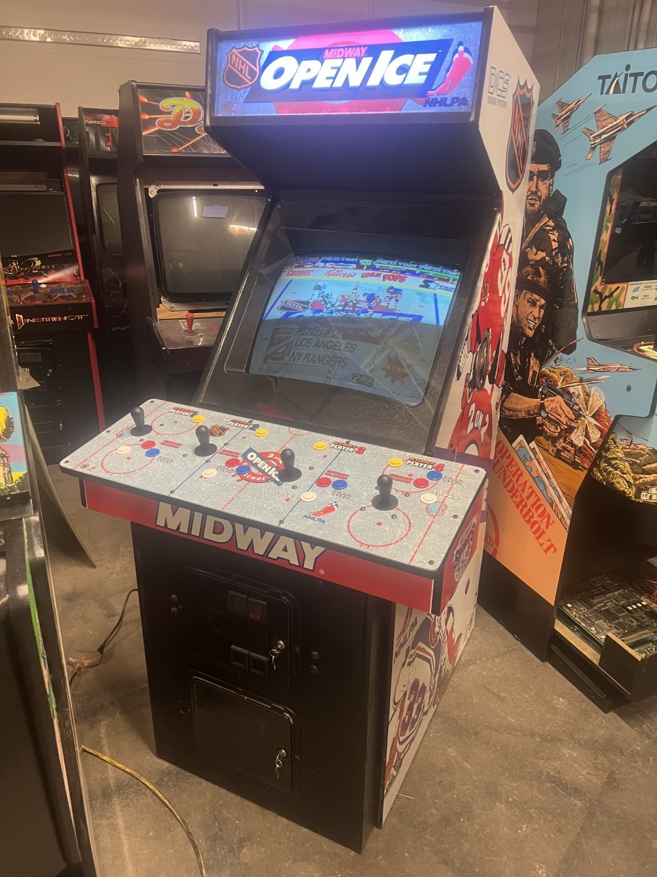 NHL OPEN ICE ARCADE MACHINE by MIDWAY 1995 – 4 PLAYER (Excellent Condition)