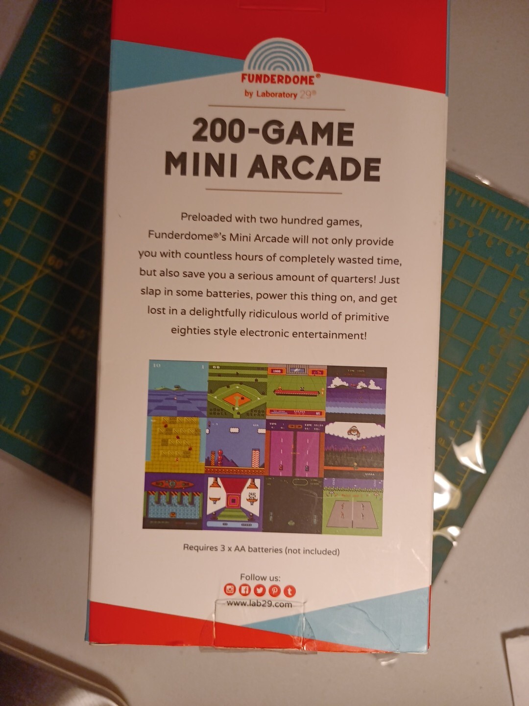 FUNDERDOME My Arcade Retro Mini Machine 200-Game Action FIgure Prop Maybe