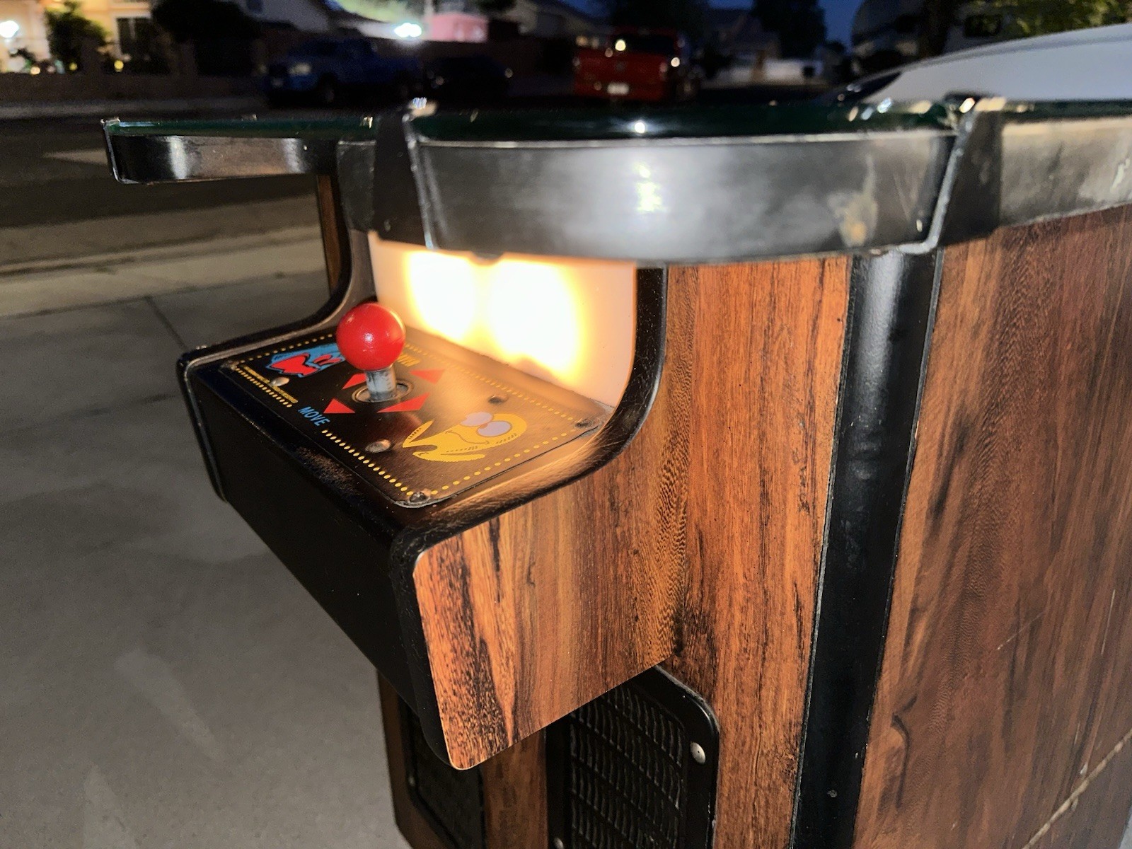 Ms Pacman Table Top Coin Arcade. Wooden exterior made by Midway Bally co Vintage