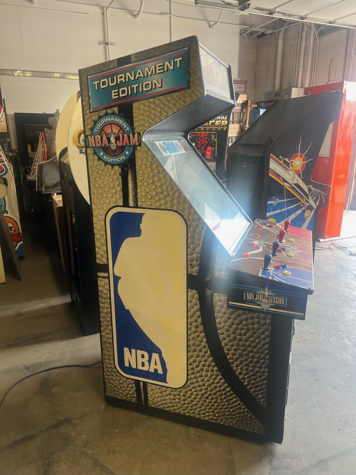 NBA JAM ARCADE MACHINE by MIDWAY 1993 (Excellent Condition)