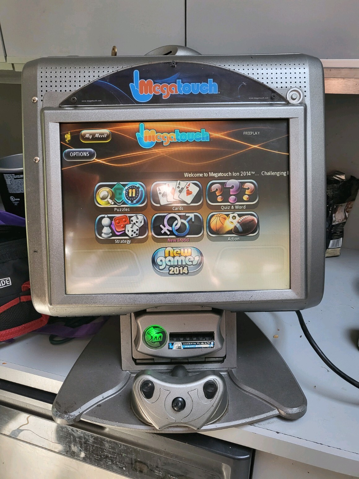 Merit Ion 2014 over 159 games HD lcd screen , great for gameroom, cool cab.
