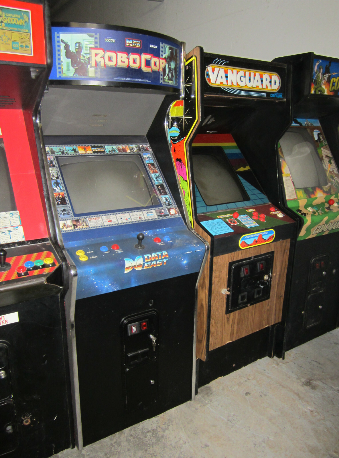 ROBOCOP ARCADE MACHINE by DATAEAST 1988 (Excellent Condition) *RARE*
