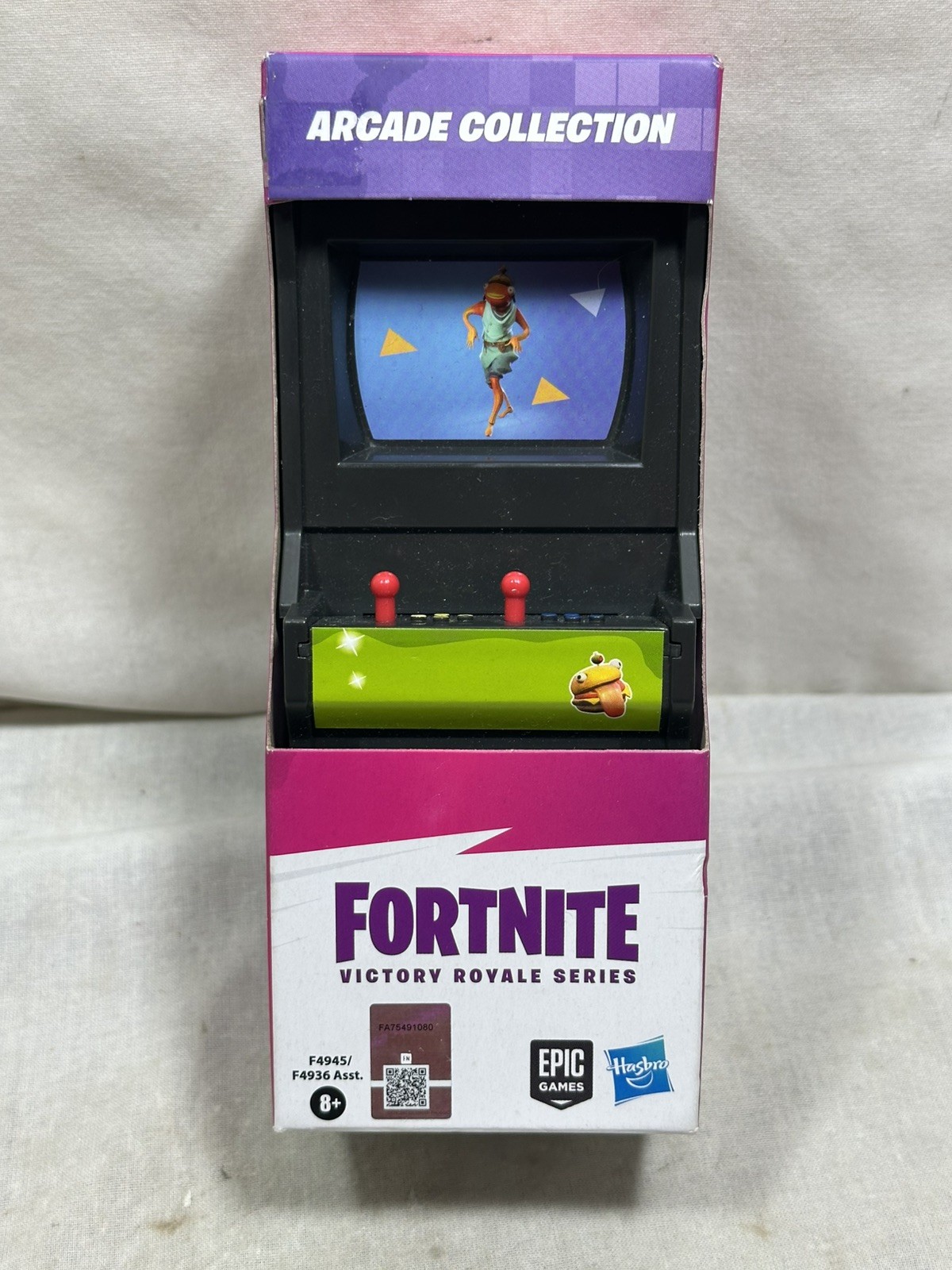 Hasbro Fortnite Victory Royale Series Arcade Machine with Accessories – Purple