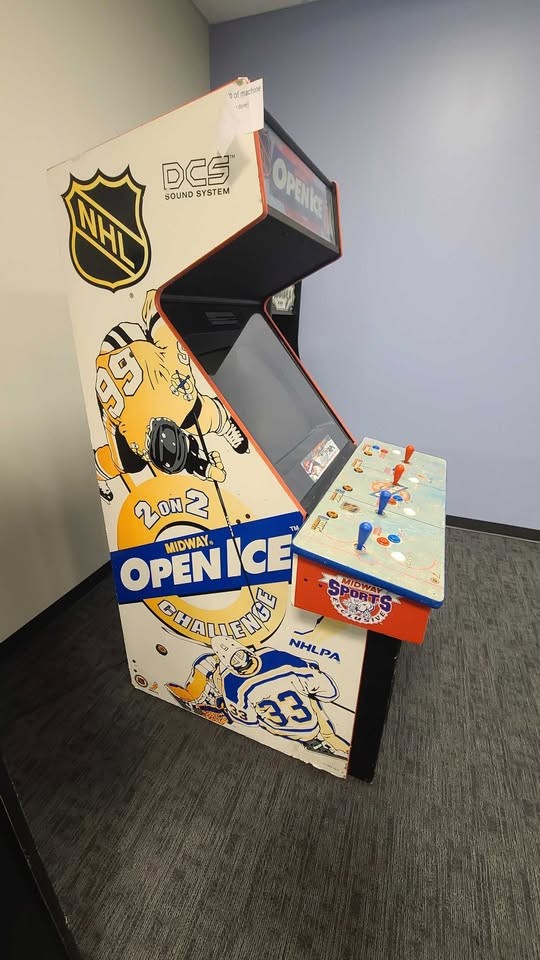 NHL Open Ice: 2 on 2 Challenge arcade machine, original