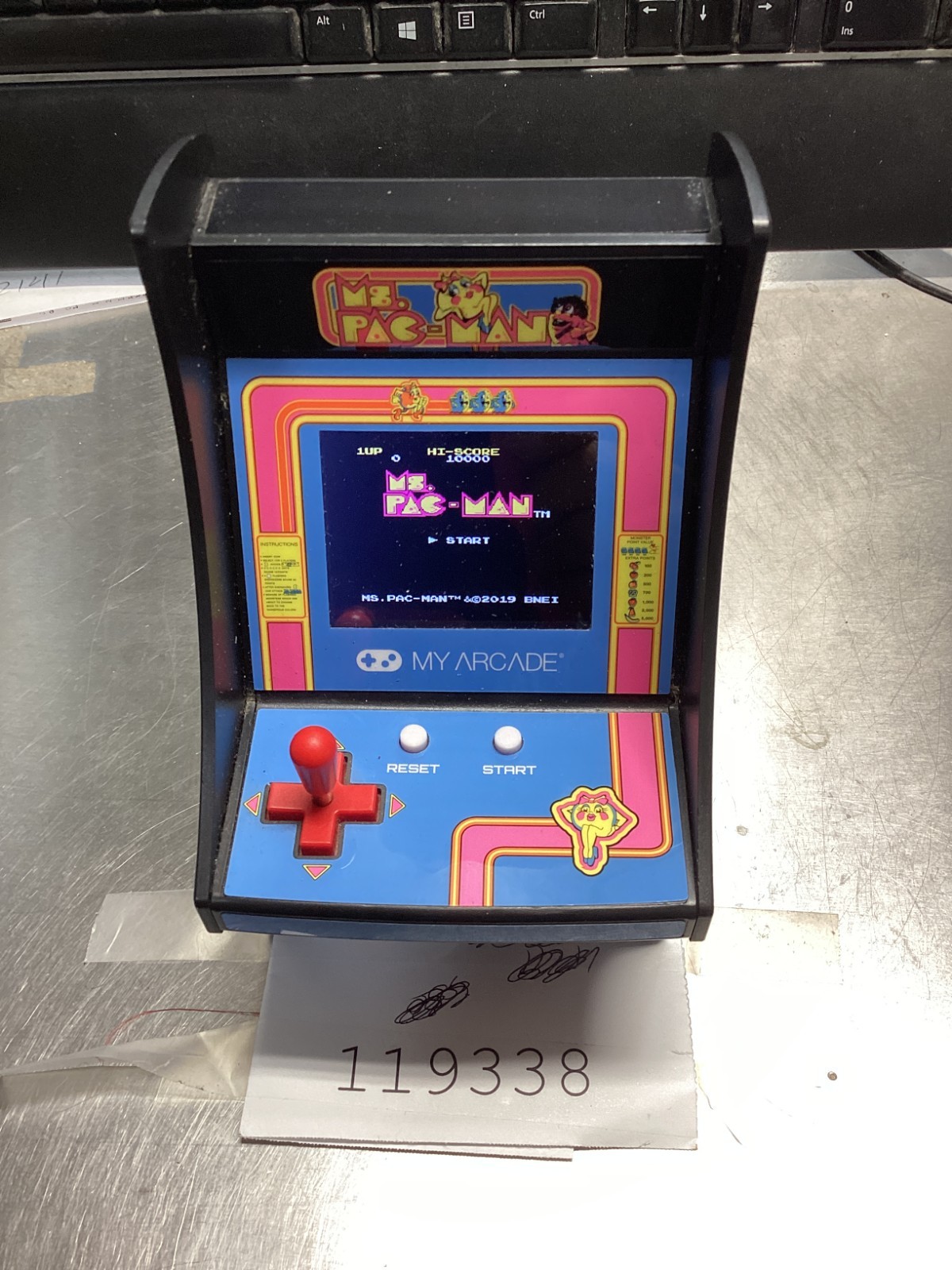 My Arcade Ms.Pac Man 2019 Bandai Namco Entertainment Micro Player Video Game