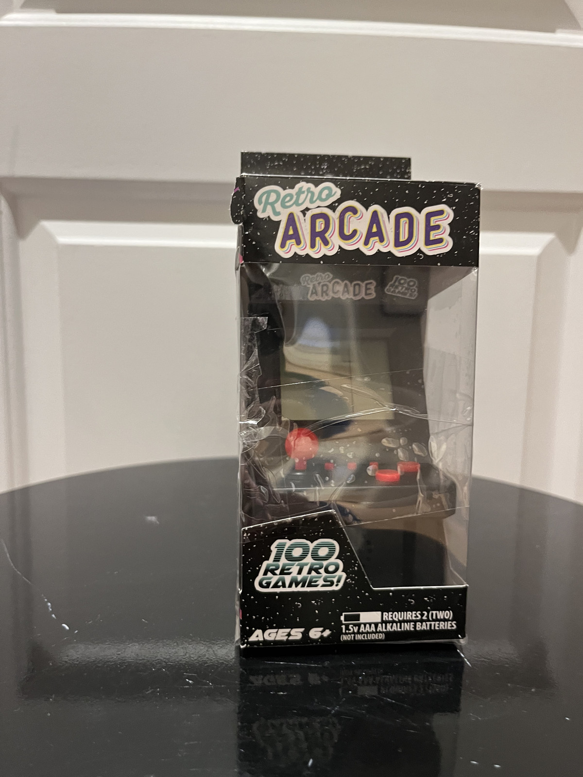 Boxed Retro Arcade – 100 Retro Games Small Handheld Game Battery Operated