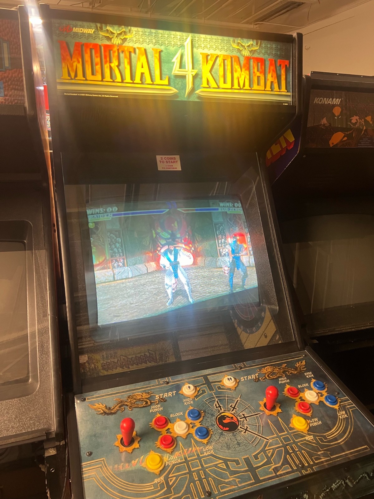 MORTAL KOMBAT 4 ARCADE MACHINE by MIDWAY 1997 (Excellent Condition)