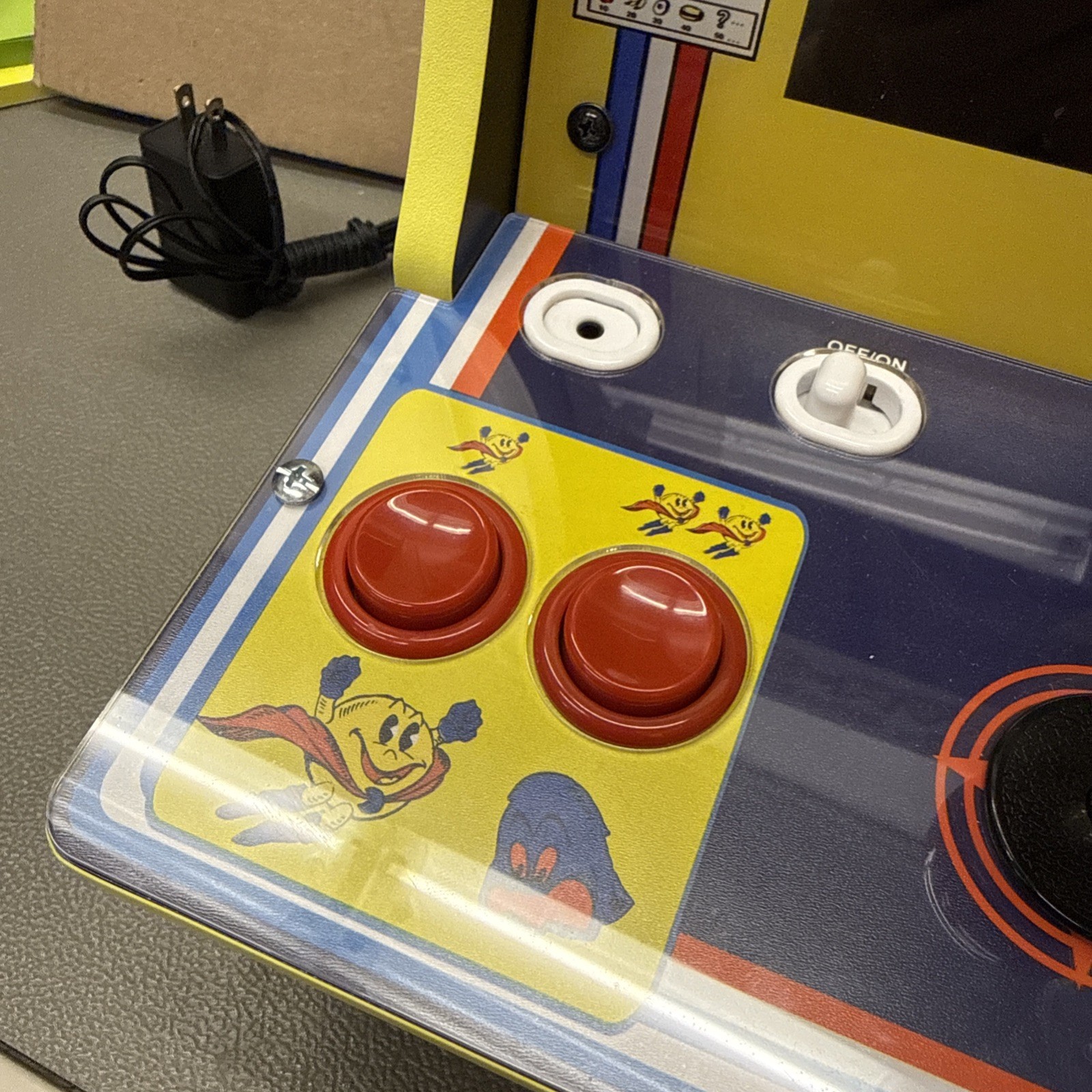 1982 – Super PAC-MAN Arcade 1UP Counter-Cade – GUC – With Manual – Power Adapter