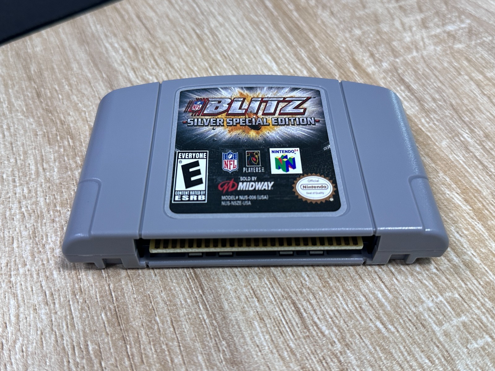 N64 NFL Blitz Silver Special Edition For Nintendo 64 US Version Fast Shipping