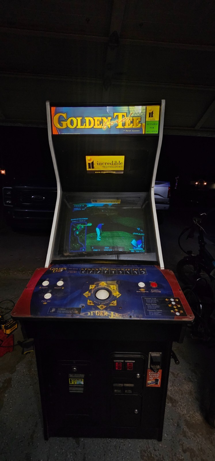 GOLDEN TEE COMPLETE Full Size Golf 1-4 Player Arcade Game 24″ LCD – 29 Courses