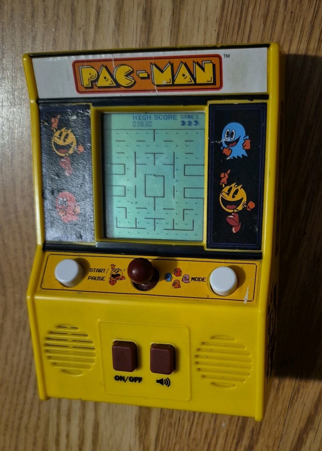 Pac Man Mini Arcade Game 6″ Handheld Machine Works Portable Battery Included