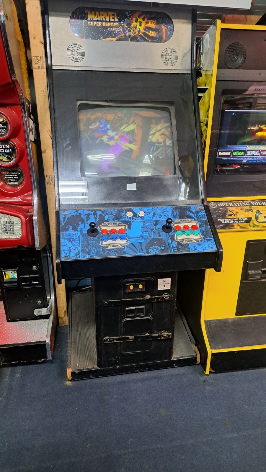 Marvel Super Heroes arcade full size machine