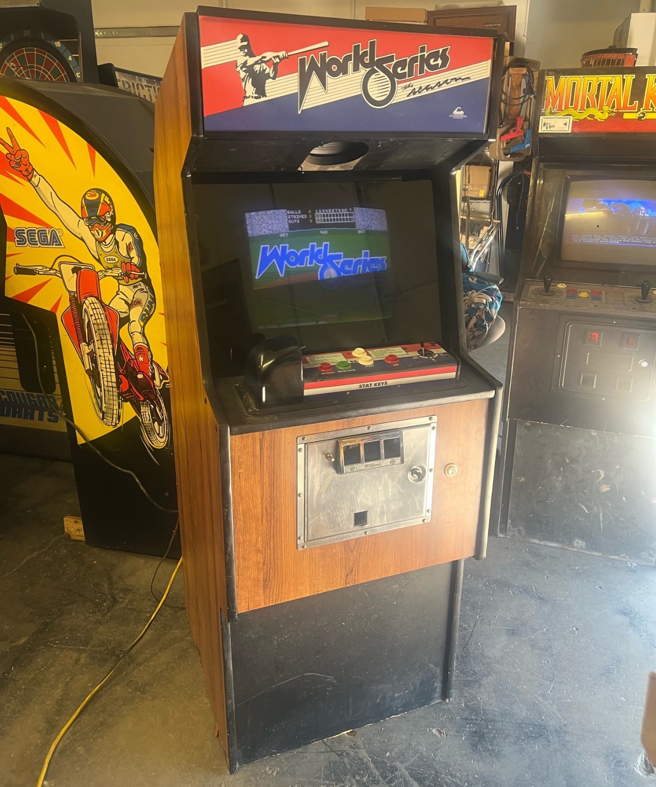 WORLD SERIES BASEBALL ARCADE MACHINE by CINEMATRONICS 1985 (Excellent) *RARE*