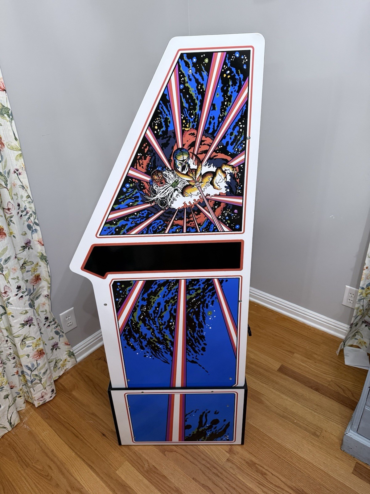 TEMPEST – Atari Legacy Edition / Arcade1Up – 12 Games with Riser & Tempest Stool