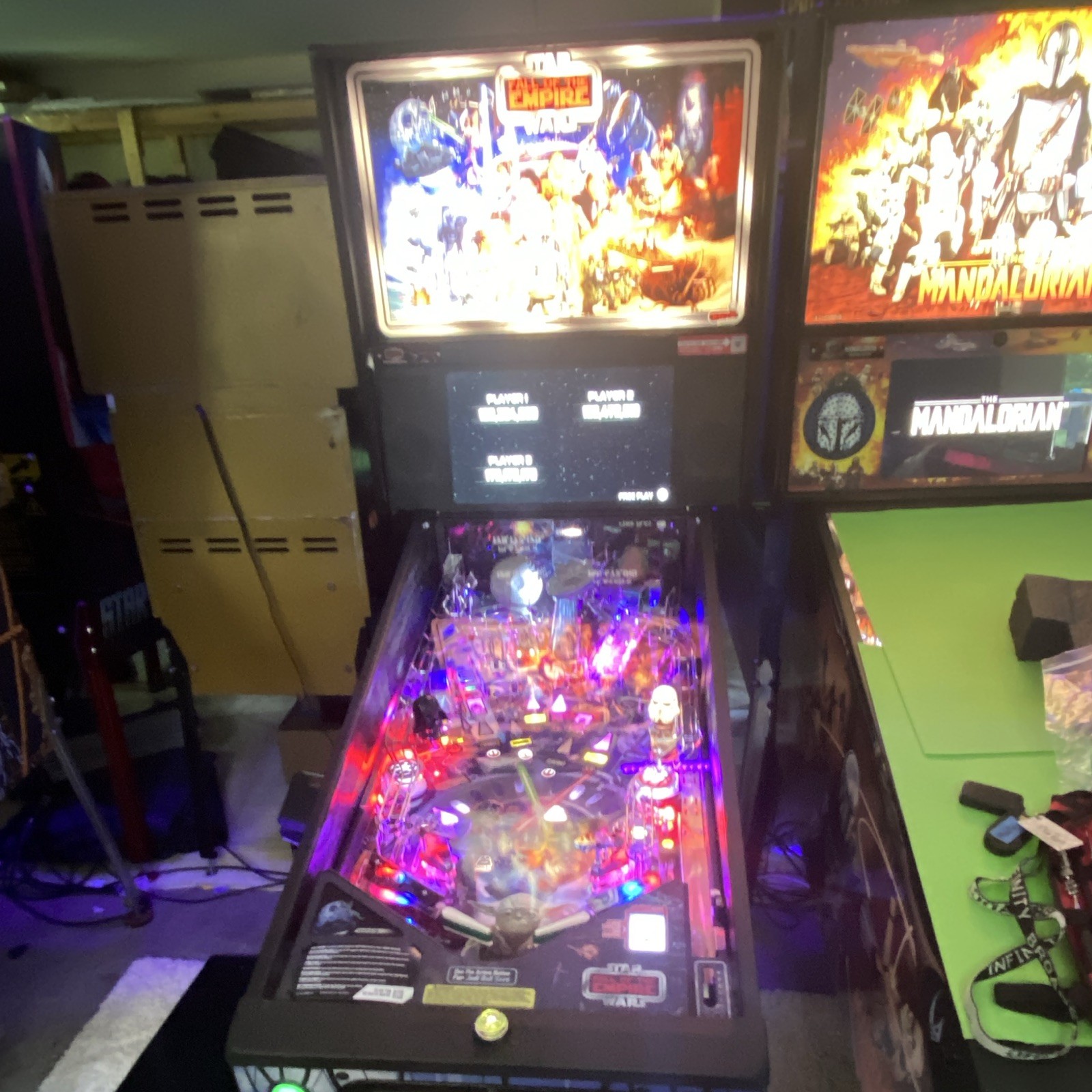 Stern Star Wars: Fall of the Empire Pinball Machine – Premium – dialed in!!