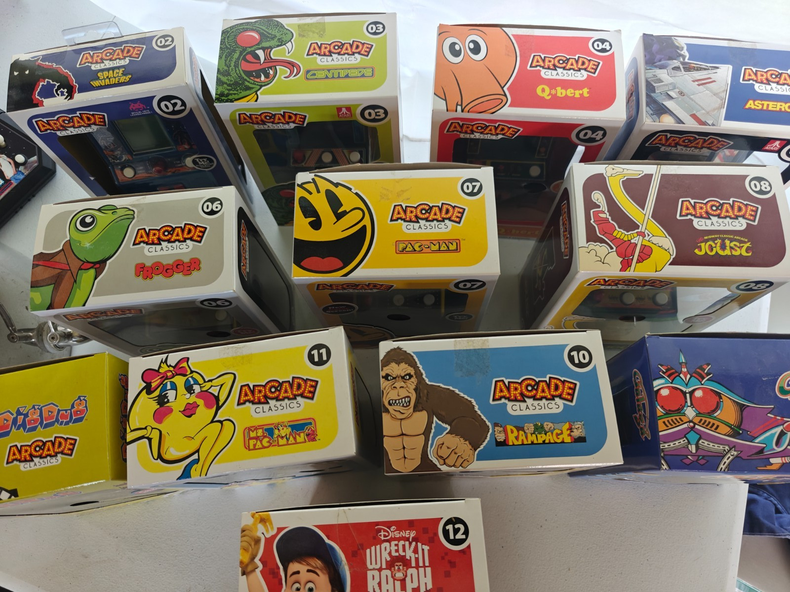 Arcade Classics Collection – Large Lot – 12 Games – Fix-it Felix