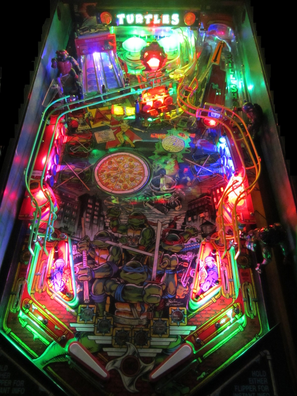 TEENAGE MUTANT NINJA TURTLES PINBALL MACHINE by DATAEAST 1991 (Excellent) *RARE*