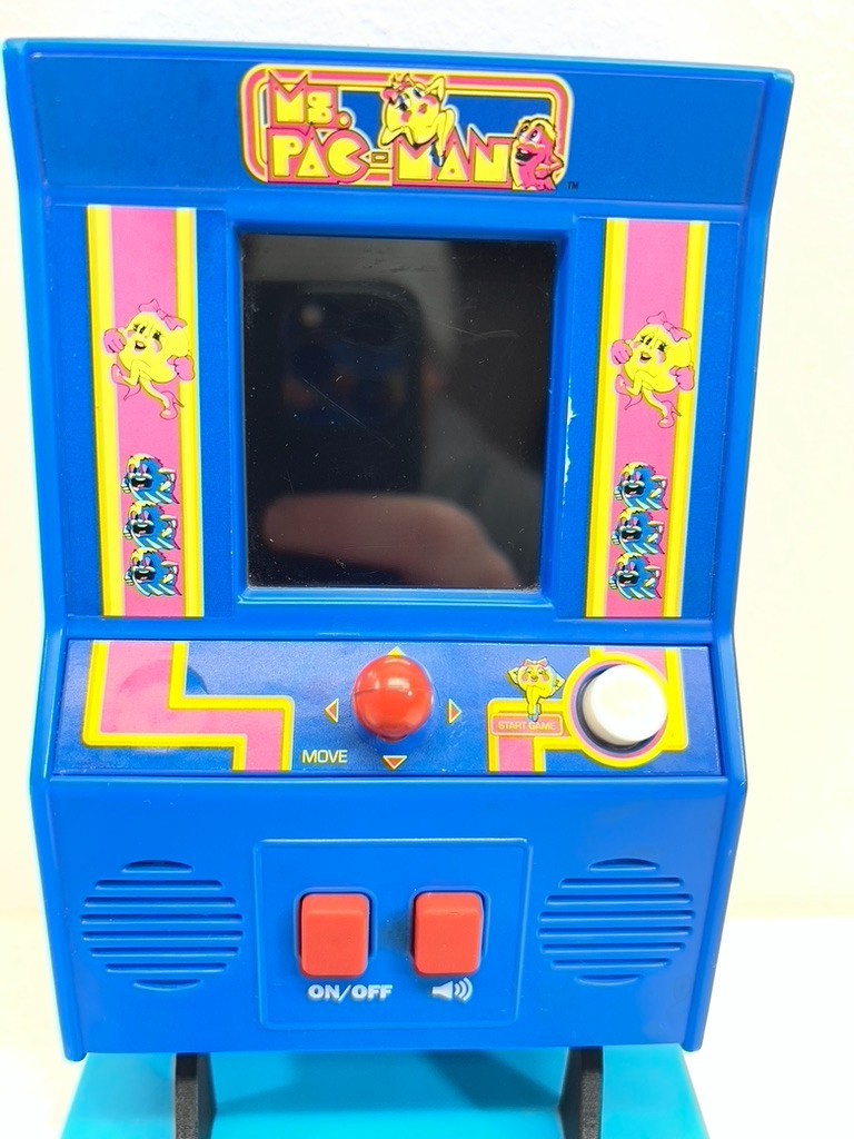 Ms.Pac-man Handheld Retro Mini Arcade Game 2018 Bandai Namco Basic Fun #09614