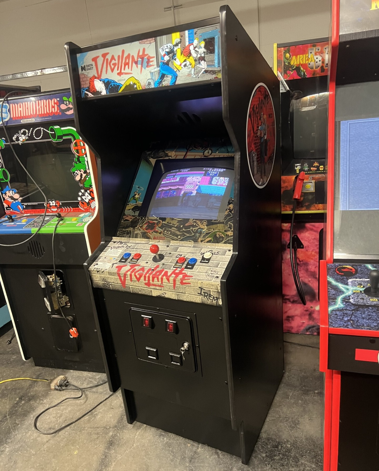 VIGILANTE ARCADE MACHINE by DATA EAST (Excellent Condition) *RARE*