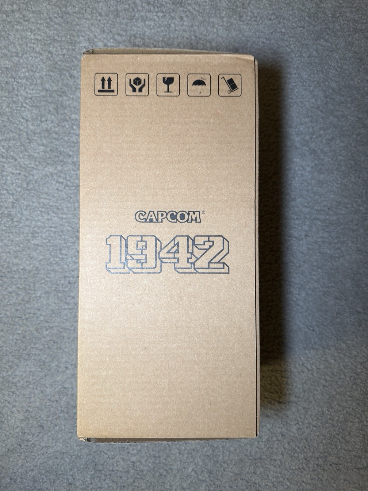 New Wave Toys Replicade 1942 1/6 Scale Mini Arcade Cabinet CAPCOM