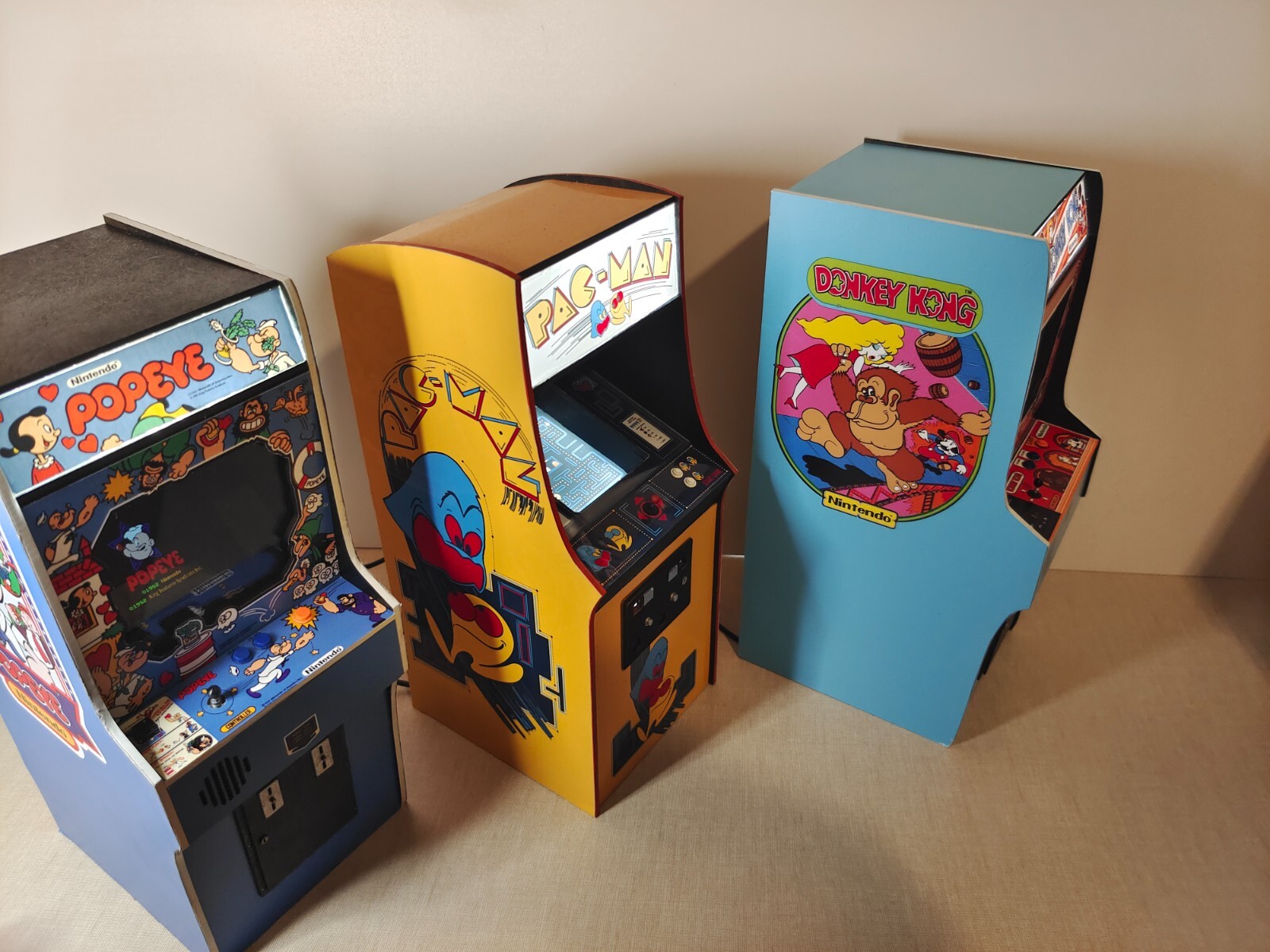 Popeye 1/6 scale mini working arcade cabinet (Playscale, New Wave Toys).