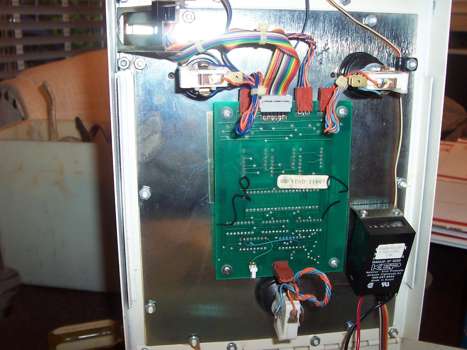 Mr Vend REACT Arcade 25 CENT MACHINE NOT WORKING CORRECTLY PLEASE READ!
