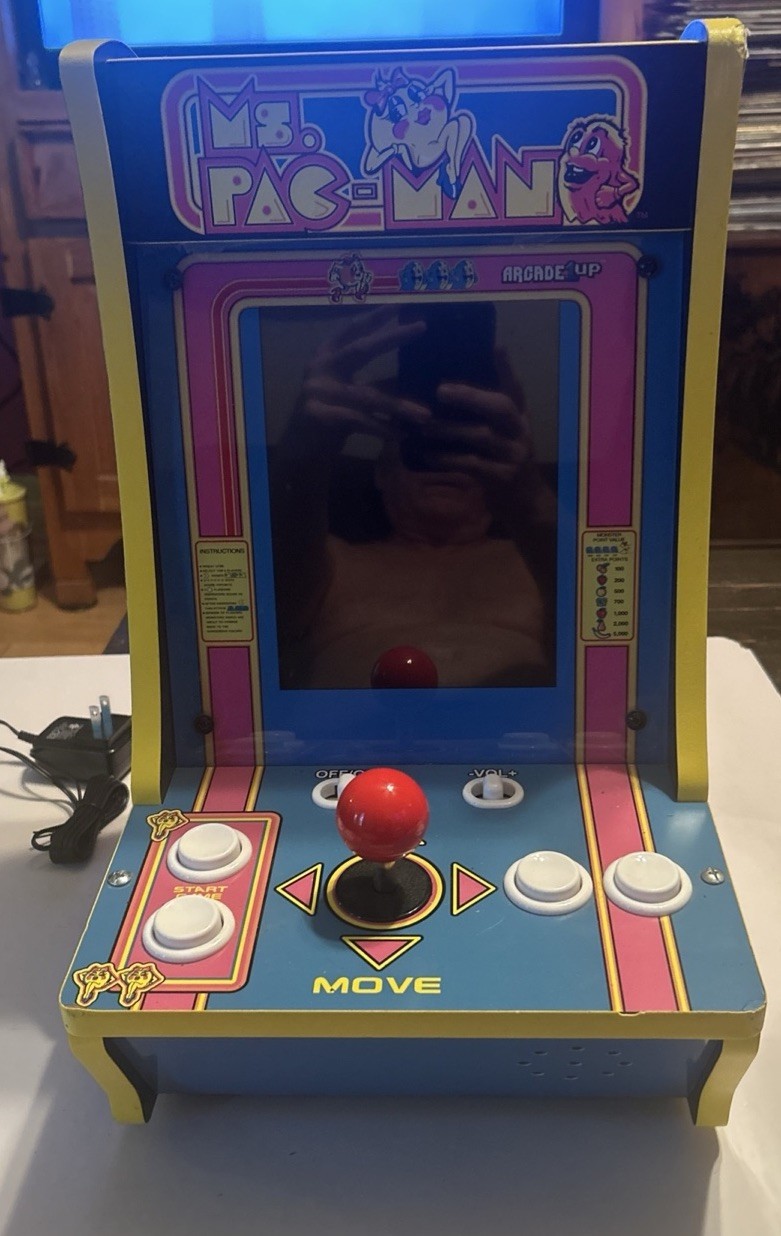 Arcade 1up 8261 Ms Pac-Man 4 In 1 Tabletop Arcade GameSystem 16″ WORKS PERFECT