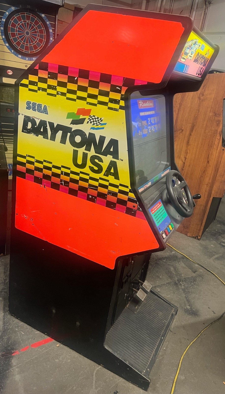 DAYTONA USA by SEGA 1994 – STAND UP / UPRIGHT (Linked Pair – 2 Machines) *RARE*