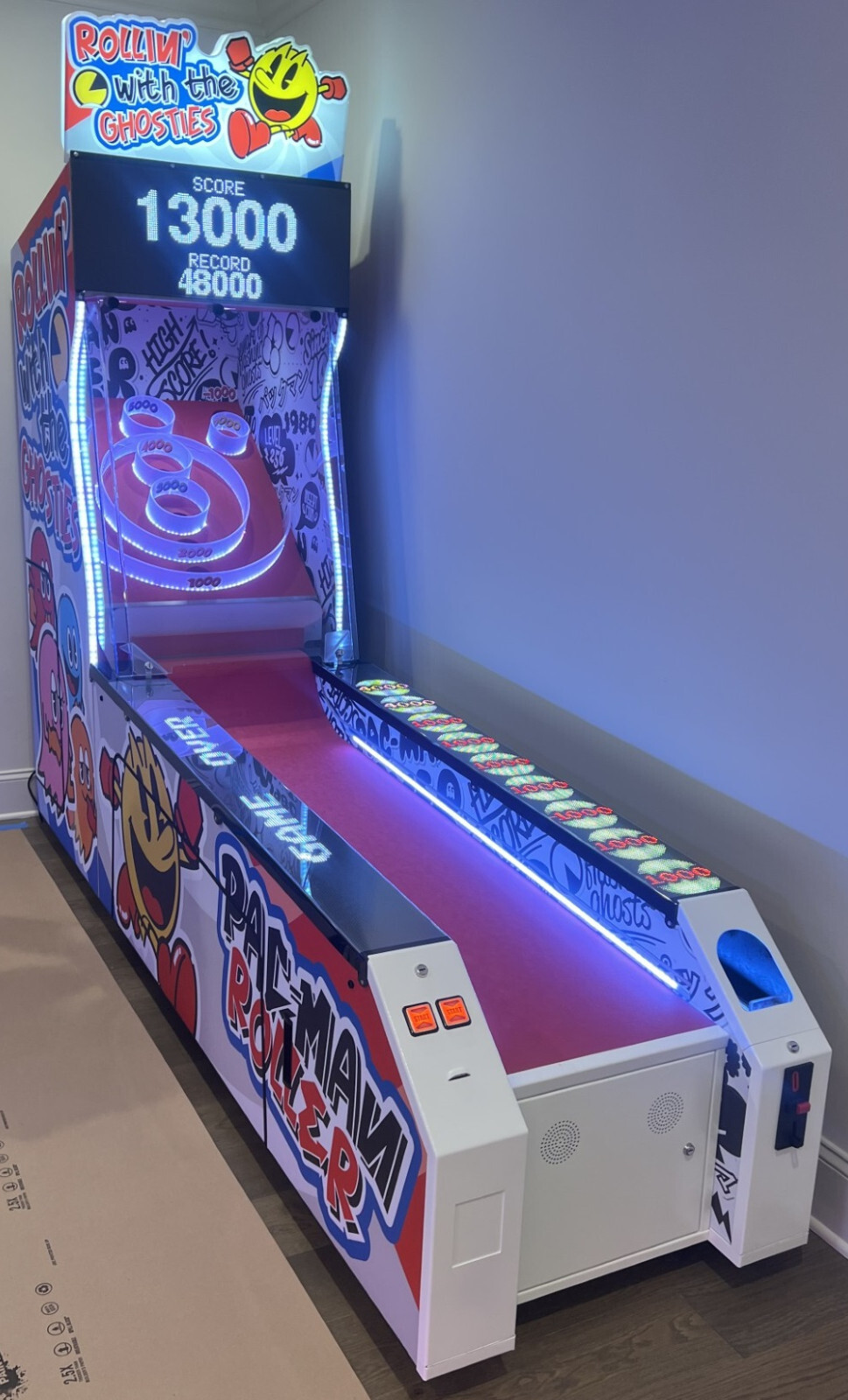 PAC MAN ROLLING with the GHOSTS SKEEBALL BOWLING Arcade Machine by BANDAI