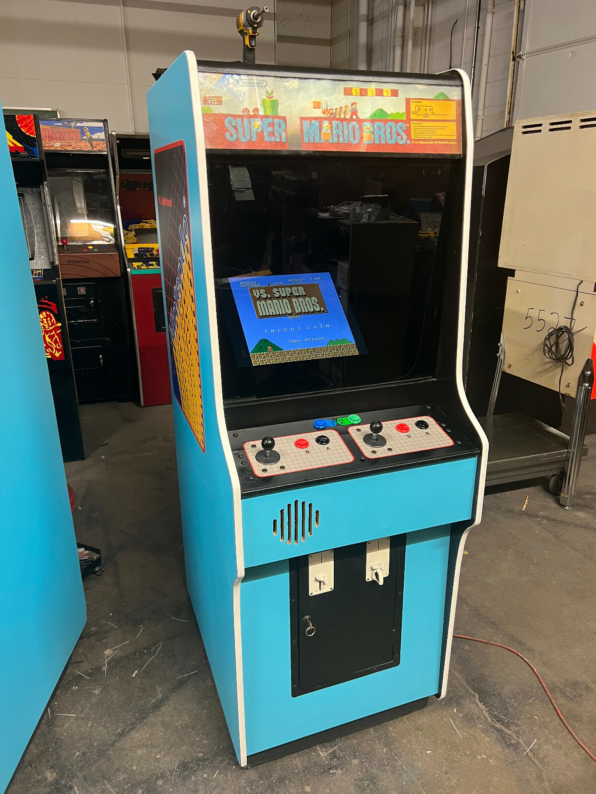 SUPER MARIO BROS NINTENDO VS ARCADE MACHINE by NINTENDO 1987 (Excellent) *RARE*