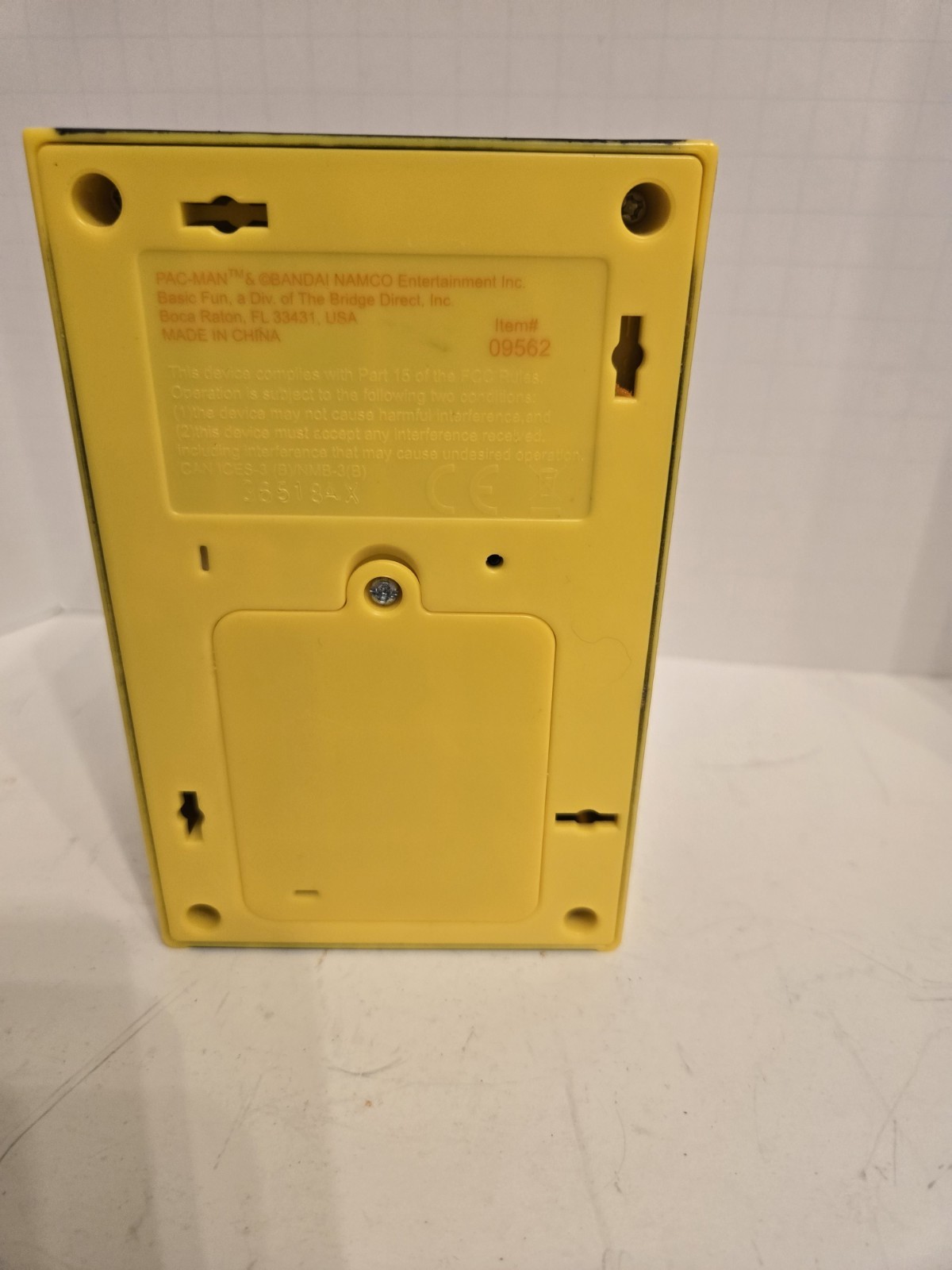 Pac-Man Mini Arcade Replica by Basic Fun Bandai Namco Battery Operated #09562