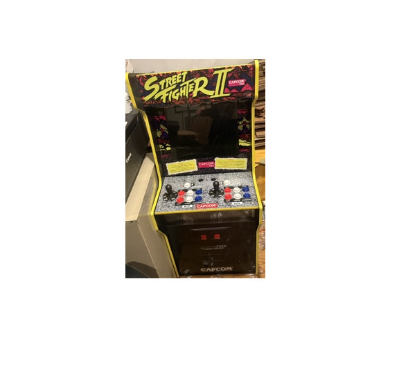 Arcade1Up Street Fighter 2 Legacy Edition mint condtion no riser
