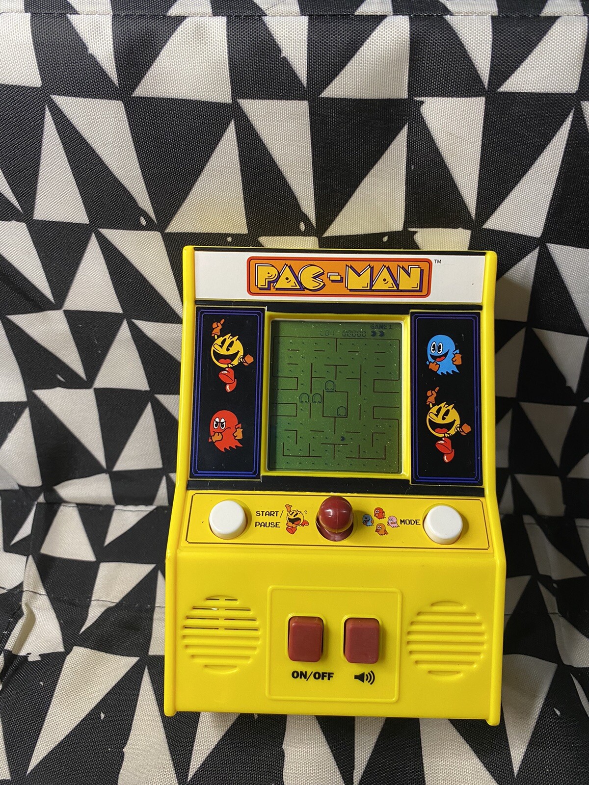 Pac-Man Mini Arcade Game Pacman Machine Handheld Nostalgia Classic Game Play