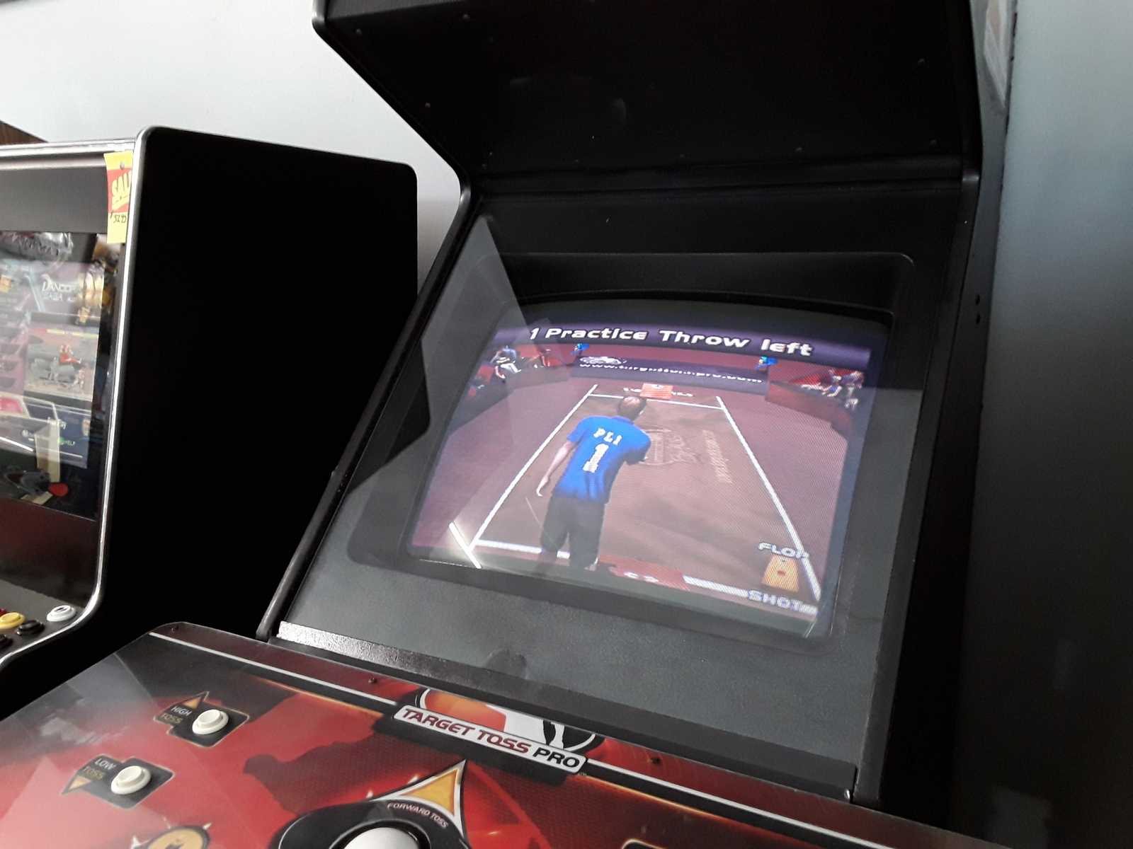 Target Toss Pro-Bags Video Arcade Game by IT