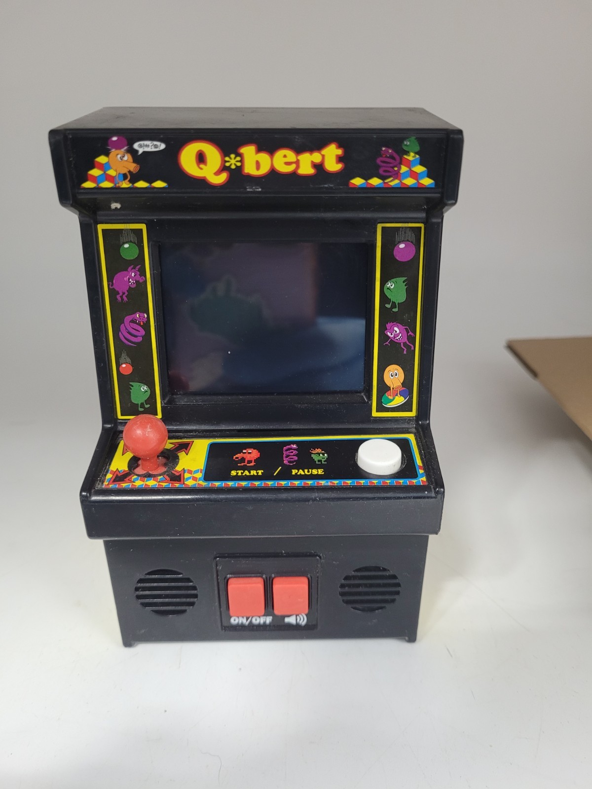 Q’Bert Mini Arcade Game 2016 Working and in Good Condition. Fun. Miniature Video
