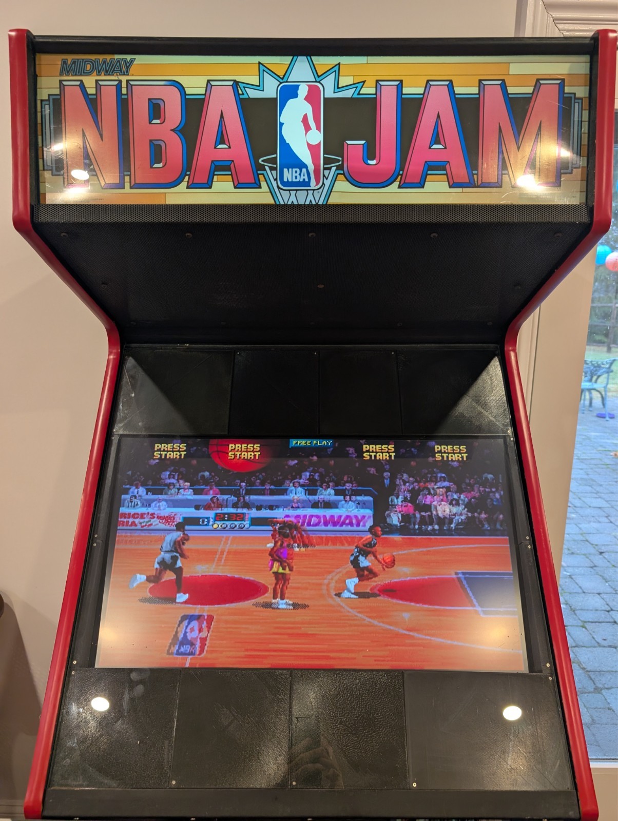 NBA Jam Session Midway Arcade Cabinet in Good Condition