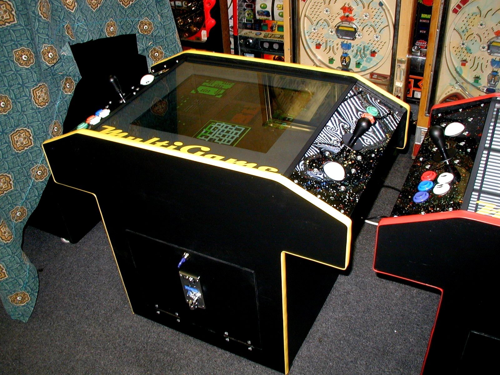 Cocktail Table arcade machine / commercial quality / 60 games
