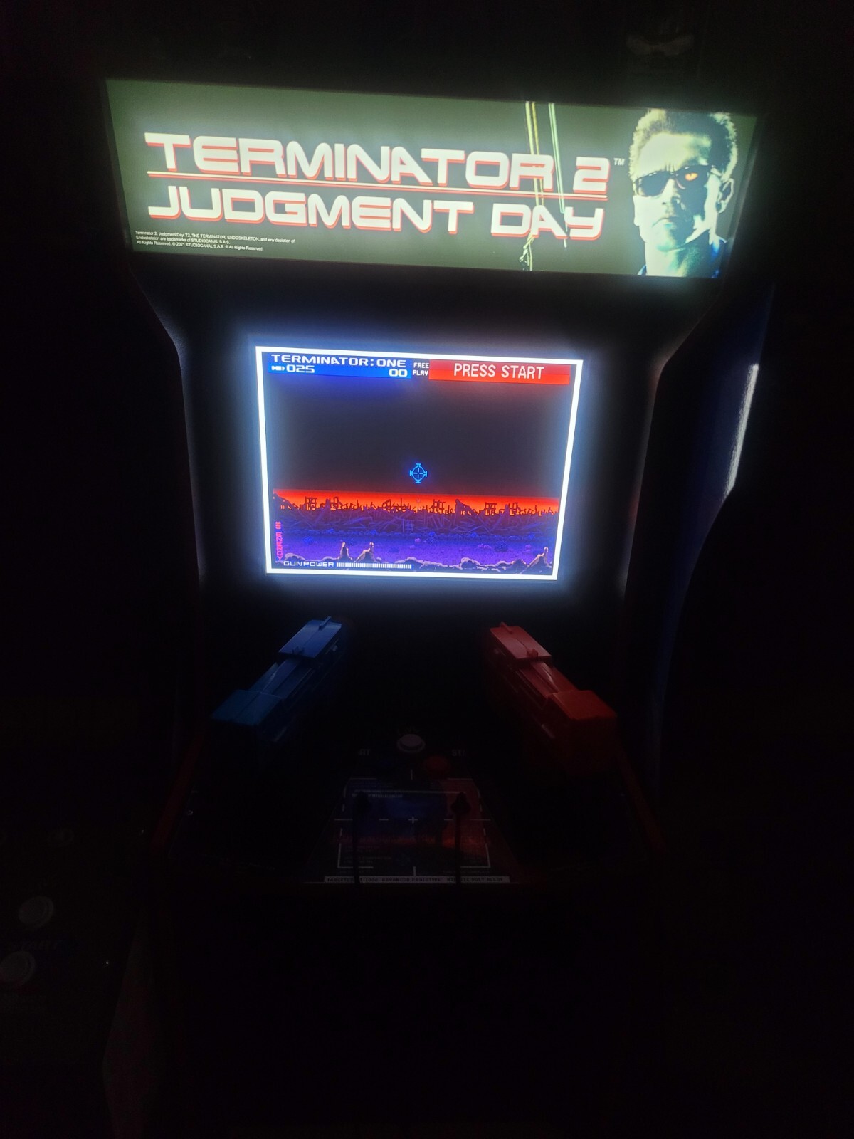 Arcade1Up Terminator 2 Judgement Day-T2 Arcade Game with Light-Up Marque.