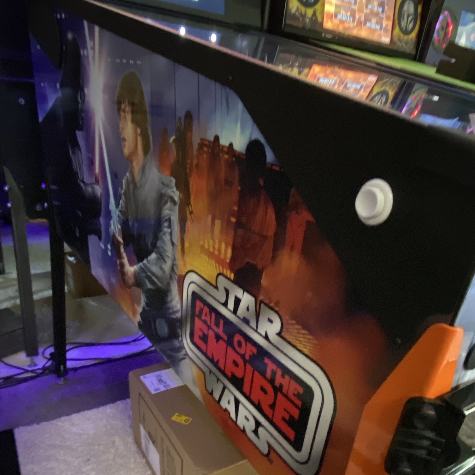 Stern Star Wars: Fall of the Empire Pinball Machine – Premium – dialed in!!