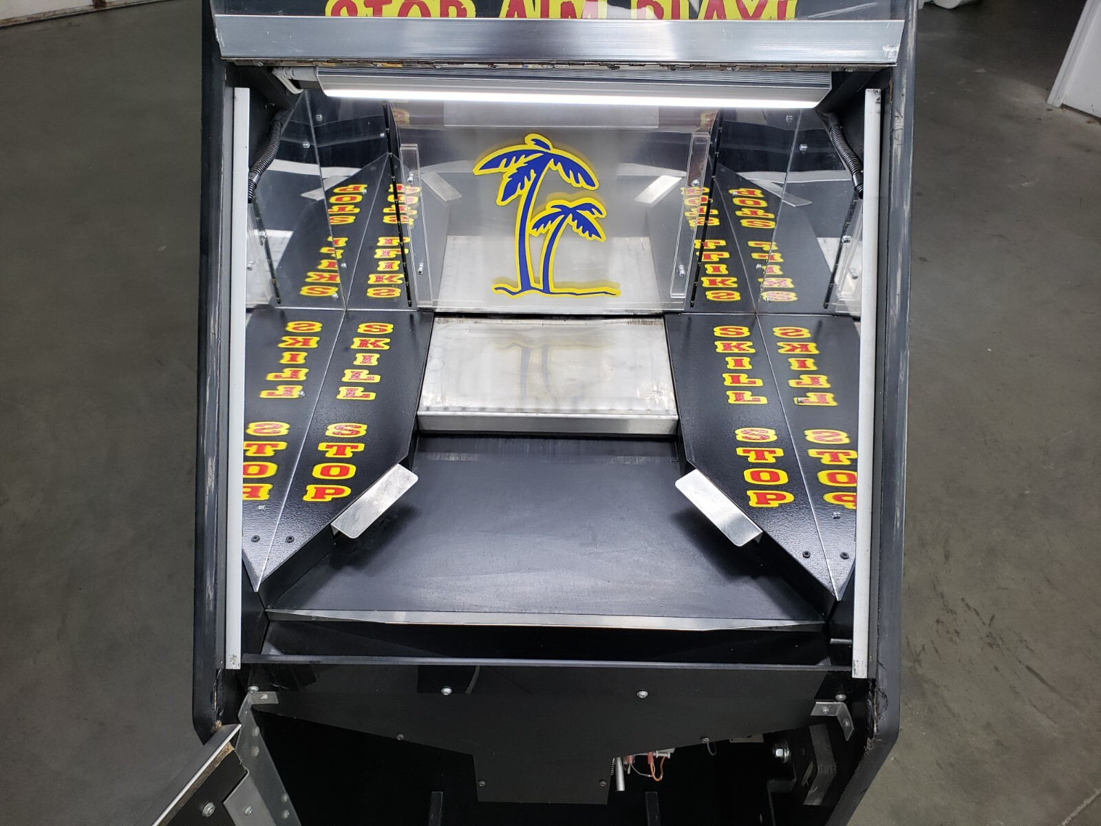 Treasure Island Quarter Coin Pusher Slider Arcade Machine Game Vending Amusement
