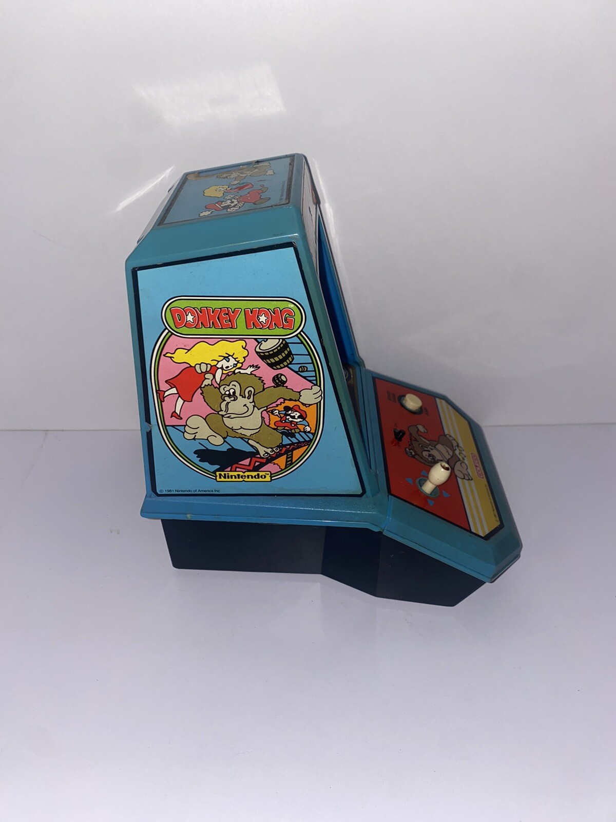 Vintage Nintendo Donkey Kong 1981 Table Top Mini Arcade Game