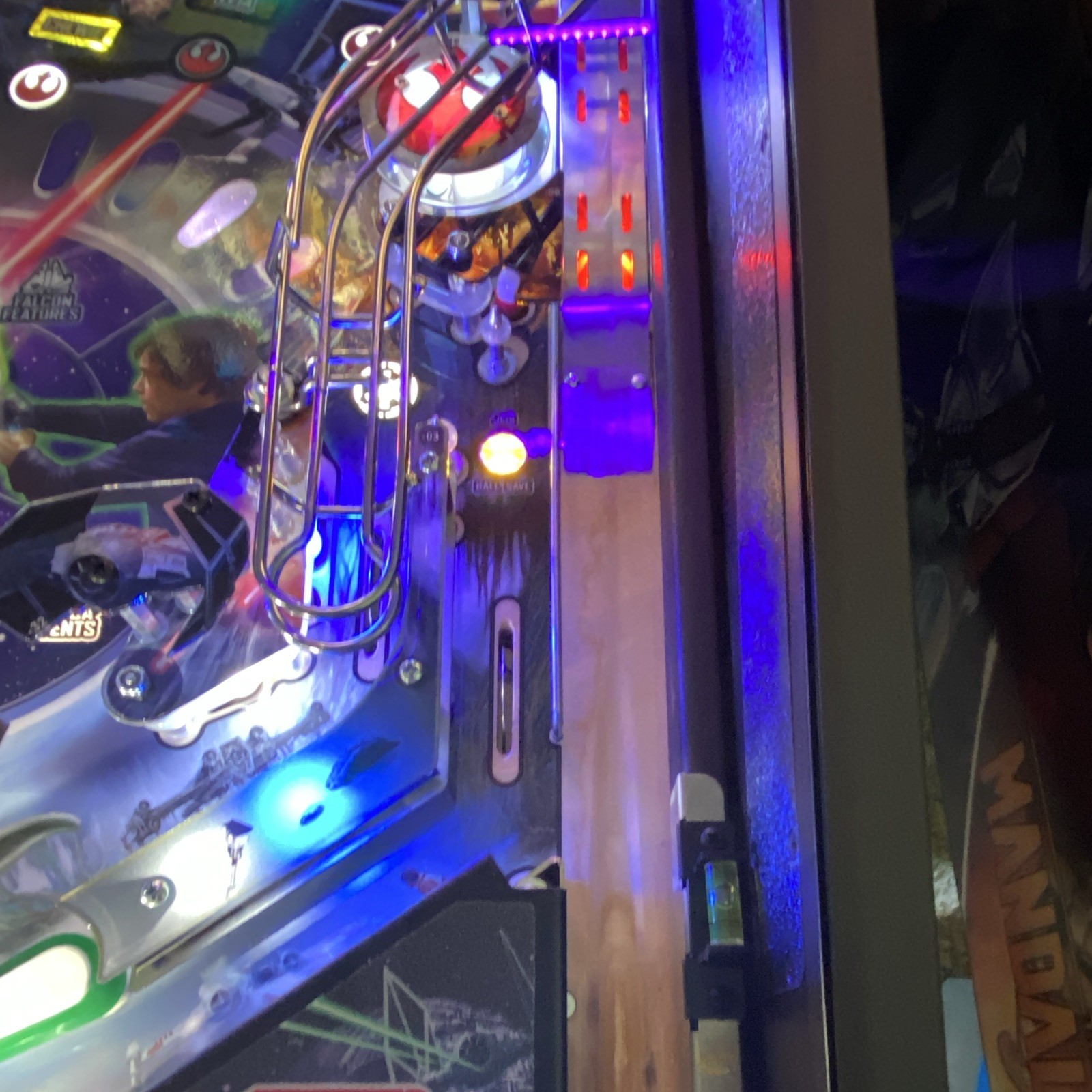 Stern Star Wars: Fall of the Empire Pinball Machine – Premium – dialed in!!