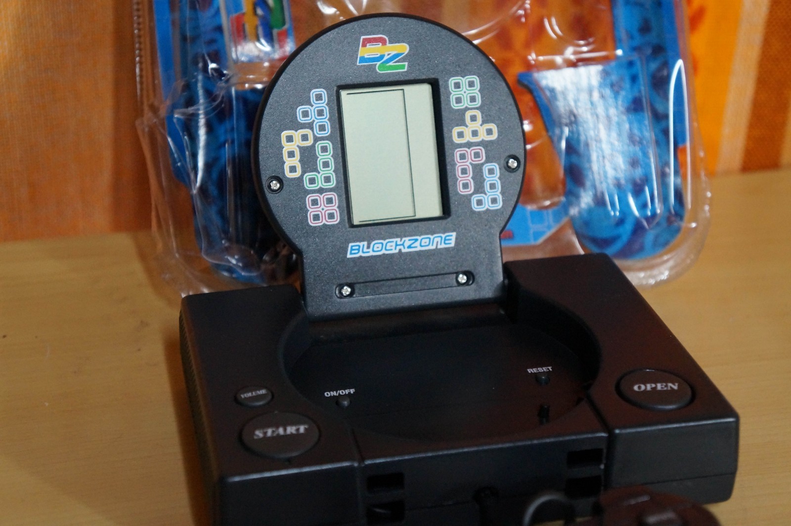 Retro BZ Blockzone Mini Handheld 1990s Game – NICE!
