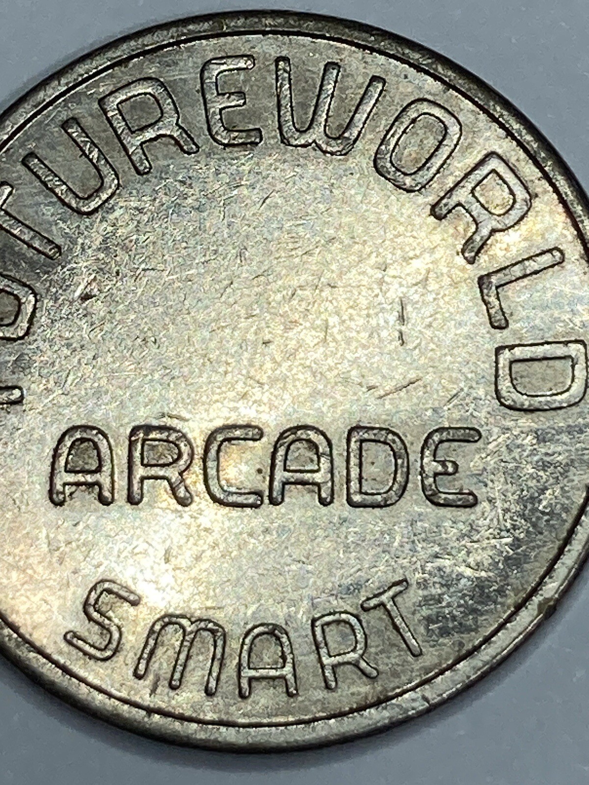 RARE FUTUREWORLD ARCADE TOKEN SMART DEFUNCT #qz1