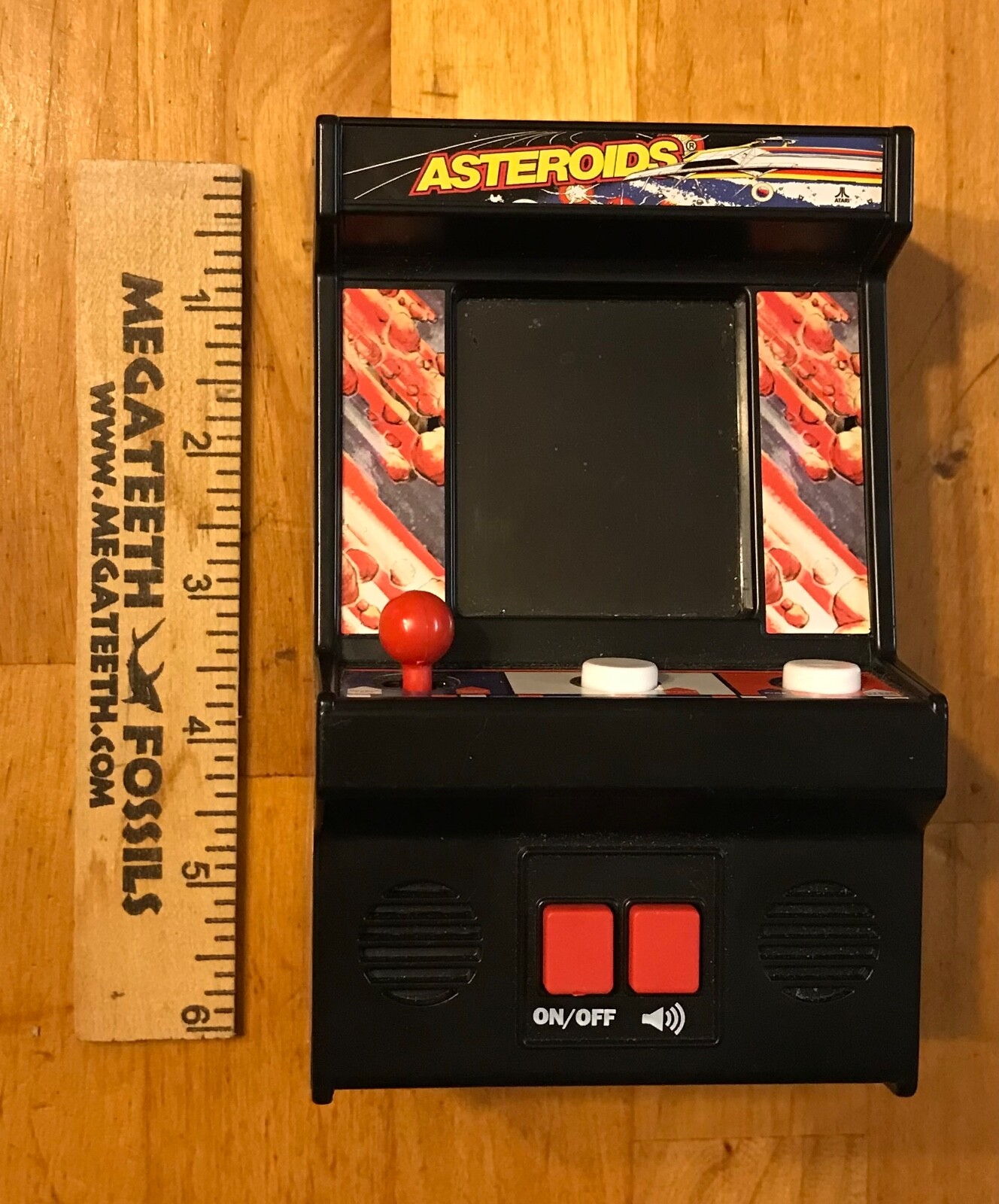 Vintage, Astroids Mini Arcade Game by Atari. Functions correctly.