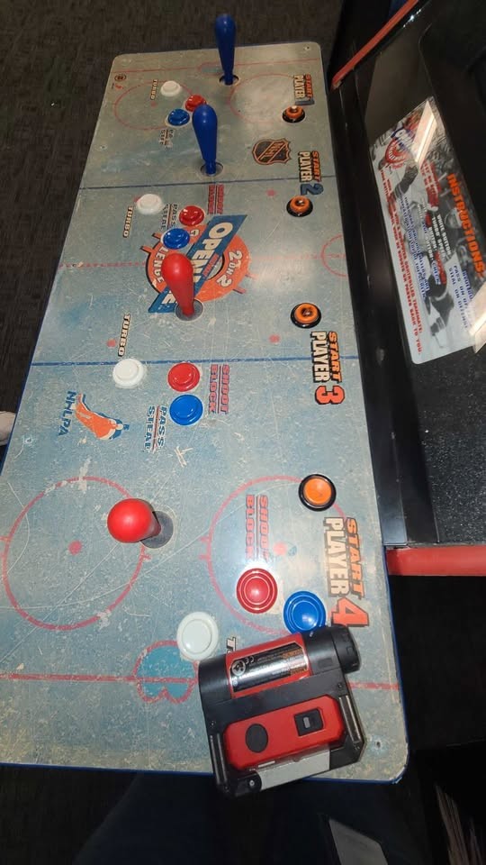 NHL Open Ice: 2 on 2 Challenge arcade machine, original