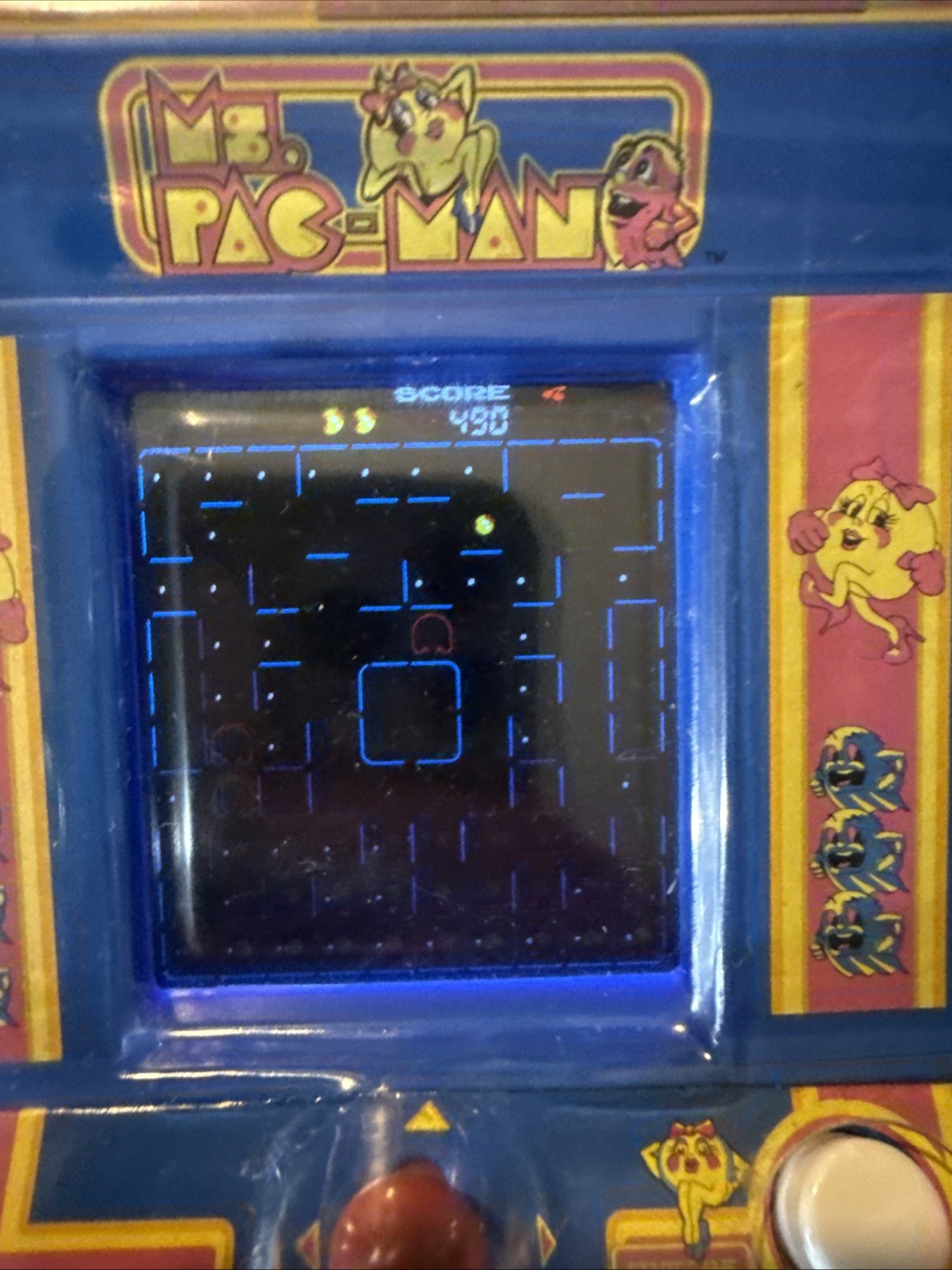 Arcade Classics – Ms Pac-Man Retro Mini Arcade Handheld Game