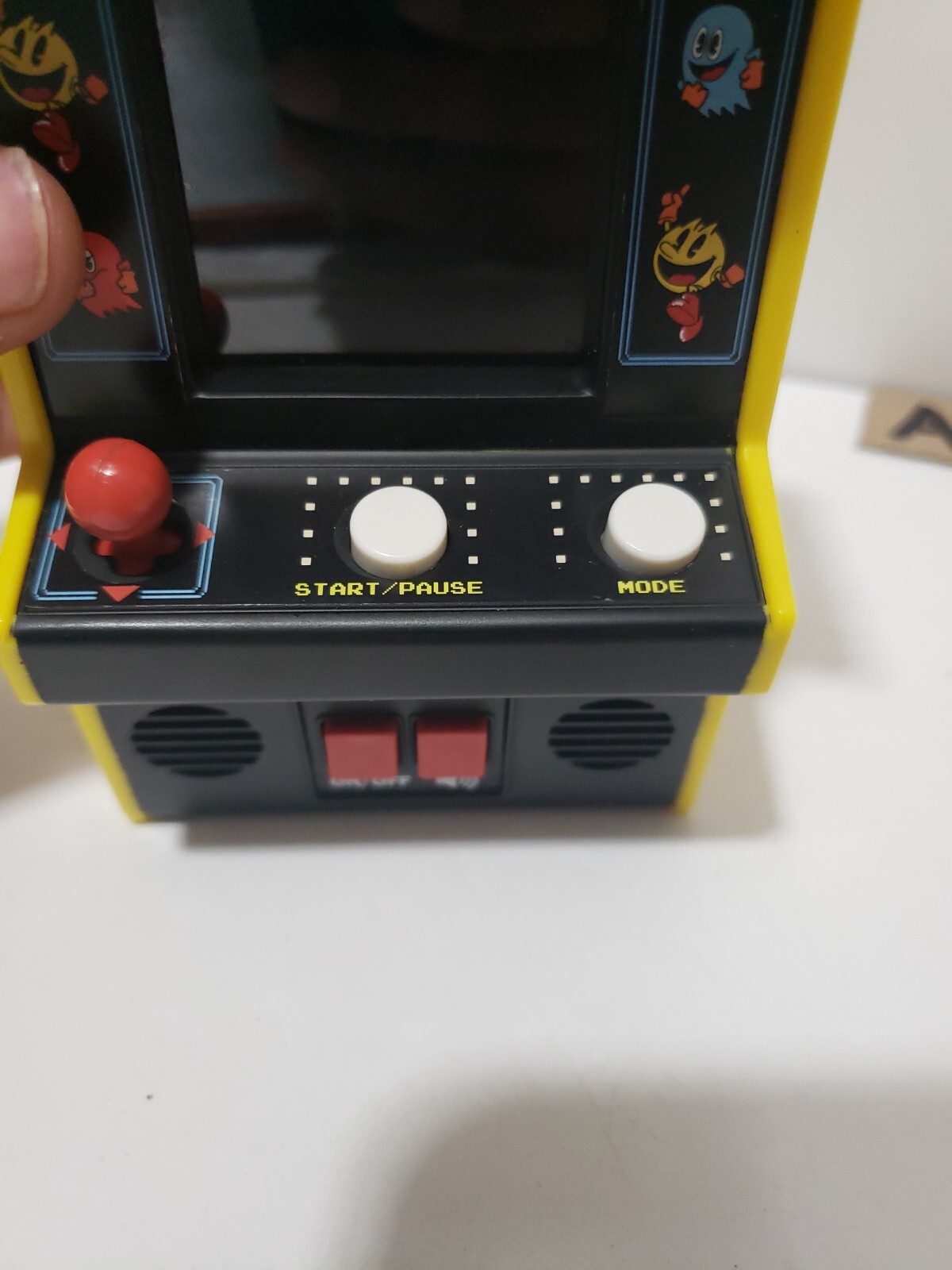 Basic Fun Arcade Classics Pac-Man #07 Handheld Mini Color Arcade 09562 Tested