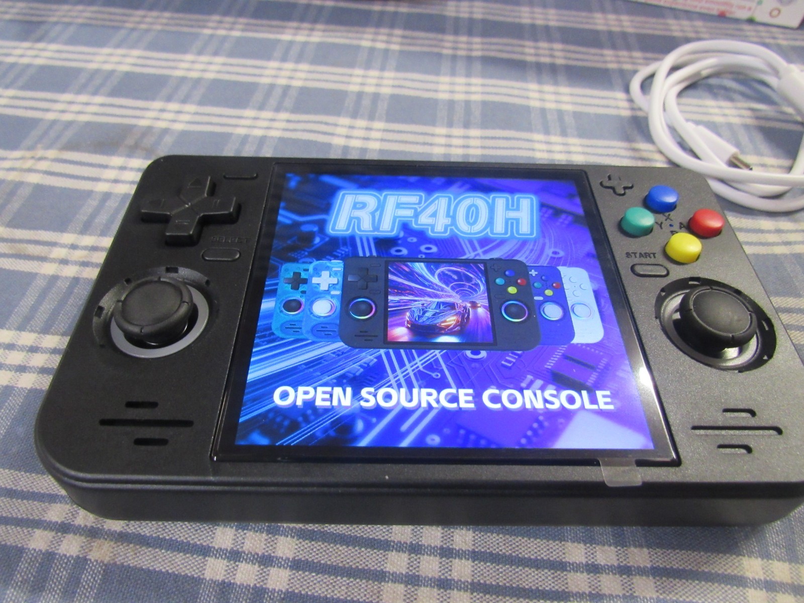 RF40H Retro Handheld Game Console 4.0″ Pre-Loaded Games (Open Box) FREE SHIPPING